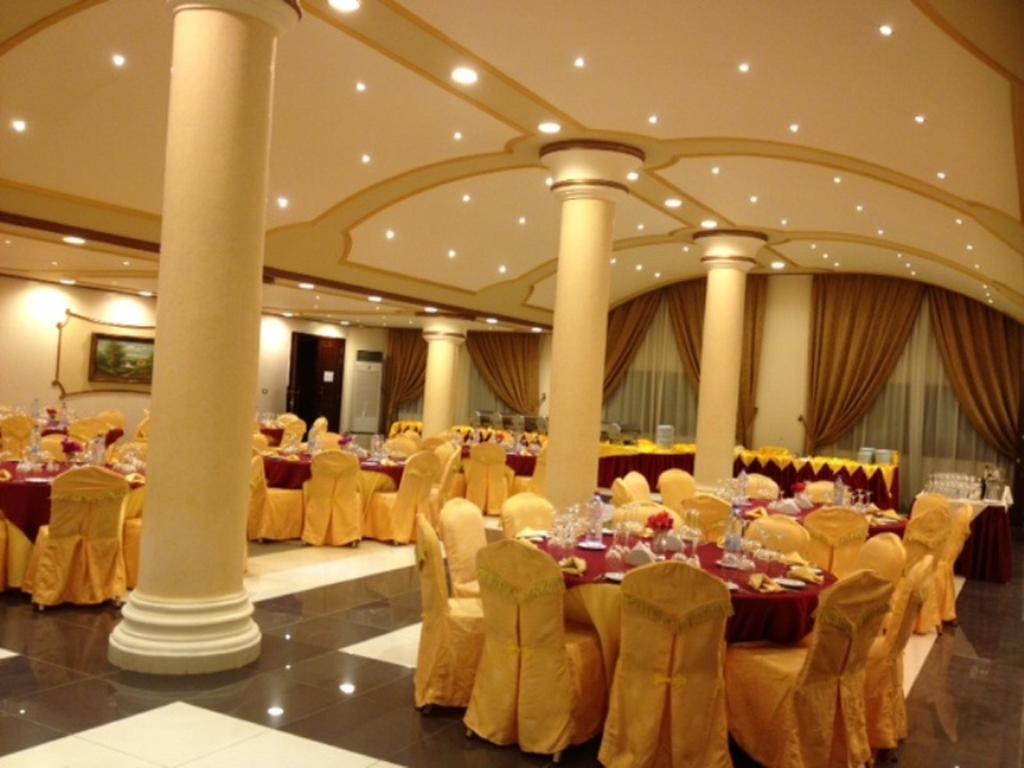 Atlantic Palace Hotel Pointe Noire Bagian luar foto