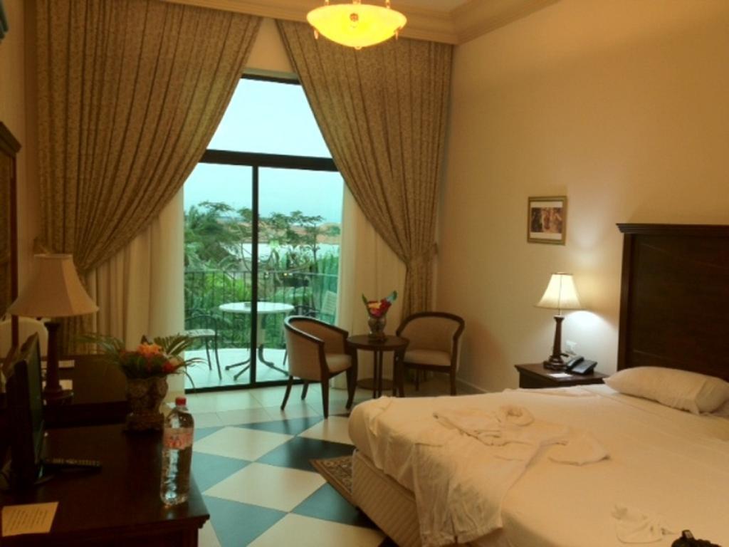 Atlantic Palace Hotel Pointe Noire Ruang foto