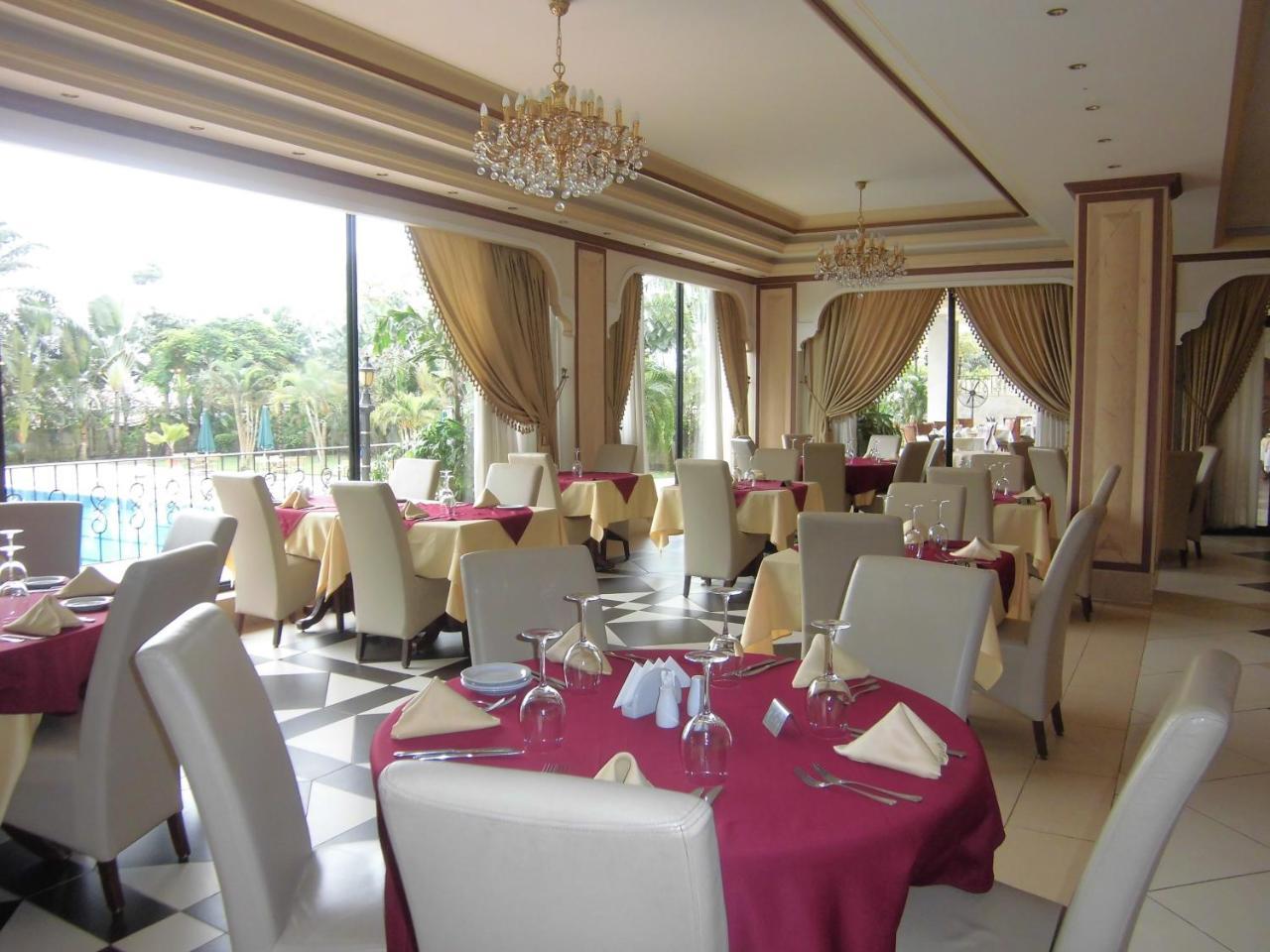 Atlantic Palace Hotel Pointe Noire Bagian luar foto